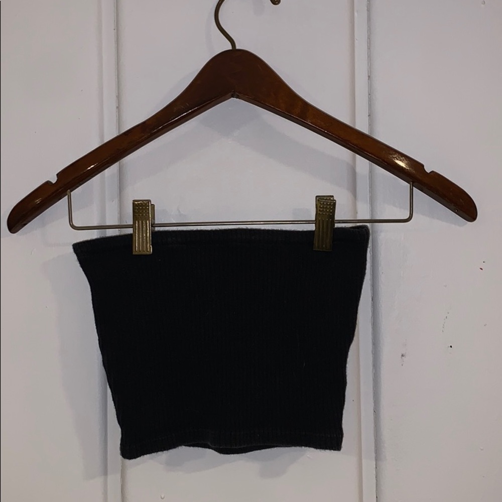 Black ribbed tube top
